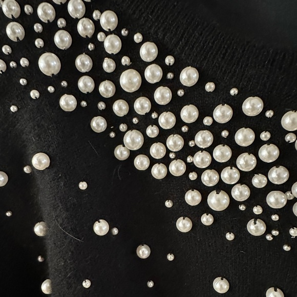 Sweater - Picture 2 of 5